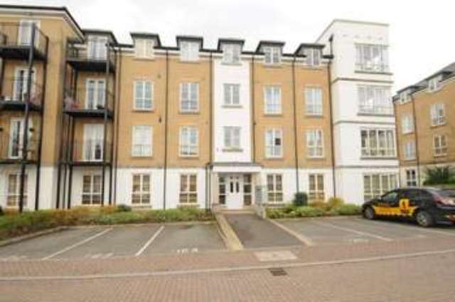  Image of 2 Bedroom Apartment  For Sale at Knaphill Woking Knaphill, GU21 2UE
