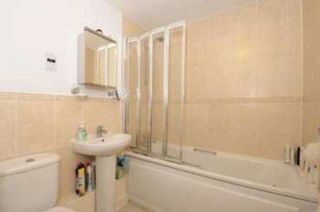  Image of 2 Bedroom Apartment  For Sale at Knaphill Woking Knaphill, GU21 2UE