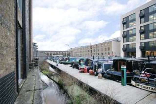  Image of 2 Bedroom Detached  To Rent at New Wharf Road London Pentonville, N1 9RW