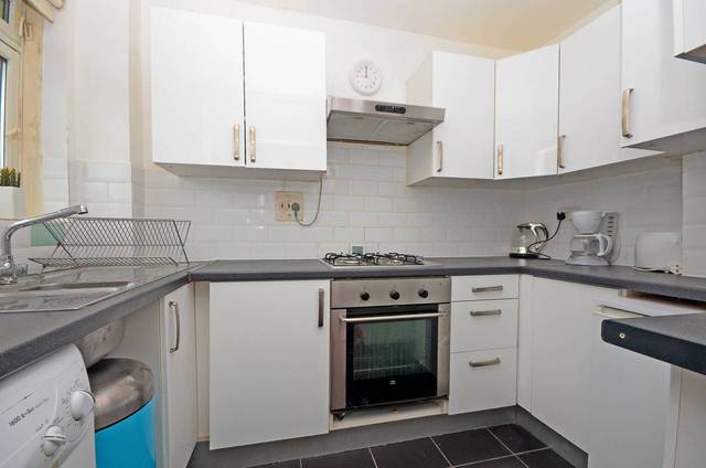  Image of Studio  To Rent at Ilderton Road  Peckham, SE15 1EJ