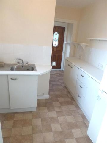  Image of 1 Bedroom Flat  To Rent at Inwood Crescent  BRIGHTON, BN1 5AP