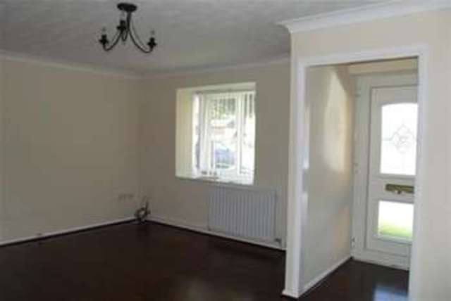  Image of 3 Bedroom Detached  To Rent at Kettering, NN15 5NR