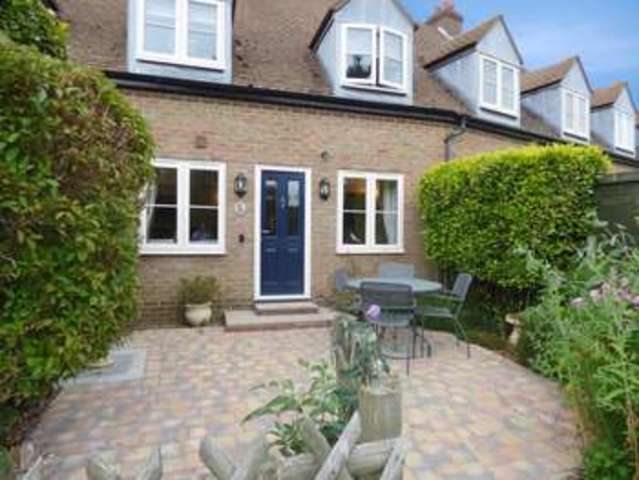 Image of 2 Bedroom Terraced  For Sale at Newport Isle Of Wight, PO30 2QE