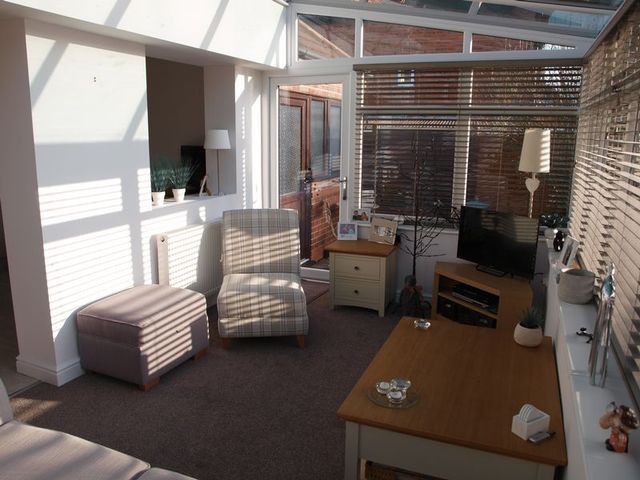  Image of 2 Bedroom Detached  For Sale at Kelham Road  Newark, NG24 1BU