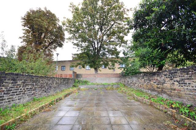  Image of 3 Bedroom Detached  For Sale at Kenmure Road  Hackney, E8 1JU