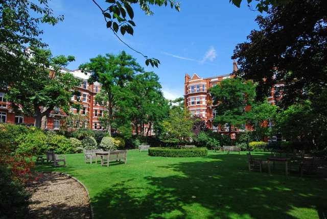  Image of 2 Bedroom Apartment  To Rent at Kensington Mansions Earls Court London, SW5 9TQ