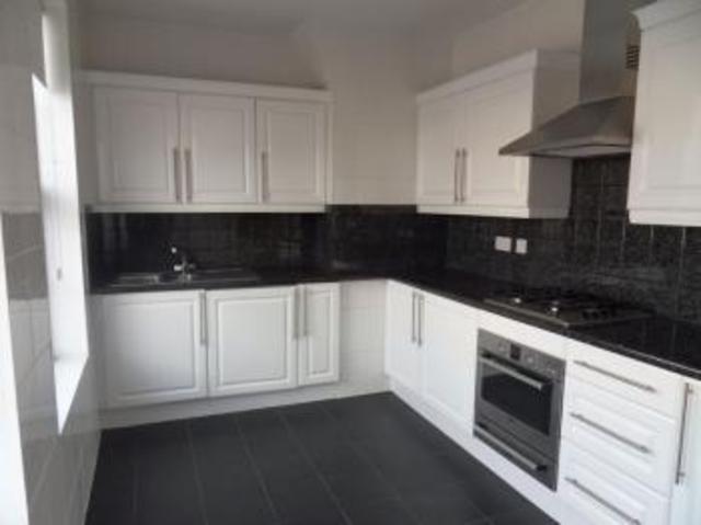  Image of 3 Bedroom Flat  For Sale at Kenton Road  Harrow, HA3 0AN