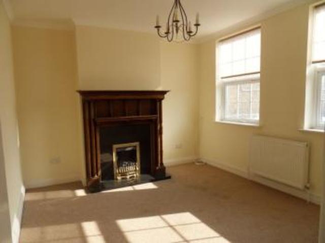  Image of 3 Bedroom Flat  For Sale at Kenton Road  Harrow, HA3 0AN