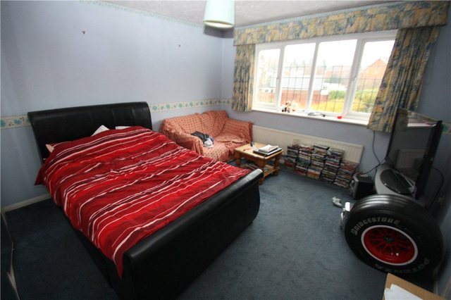  Image of 4 Bedroom Detached  For Sale at West End Woking West End, GU24 9XA