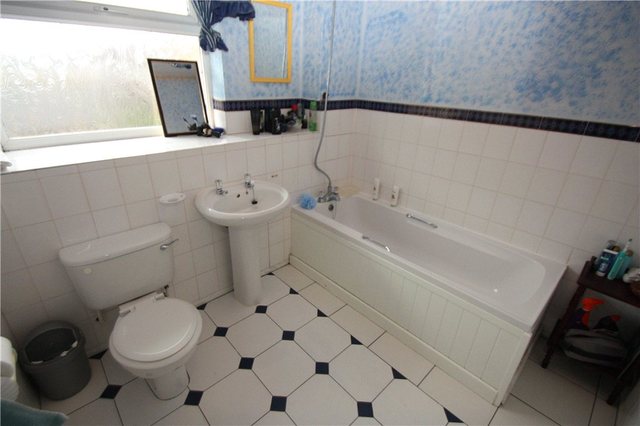  Image of 4 Bedroom Detached  For Sale at West End Woking West End, GU24 9XA