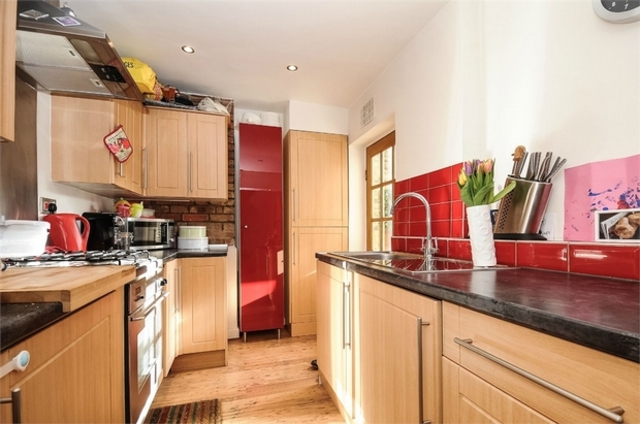  Image of 2 Bedroom Flat  To Rent at Queens Park Queens Park, NW6 6DH