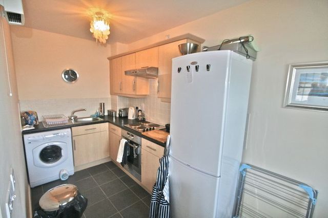 Image of 2 Bedroom Flat  To Rent at Kings Avenue  Ely, CB7 4QW