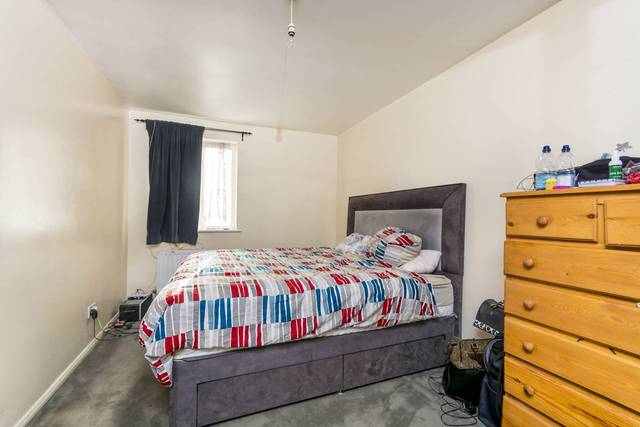  Image of 2 Bedroom Maisonette  For Sale at Kingsdown Close  South Bermondsey, SE16 3DW