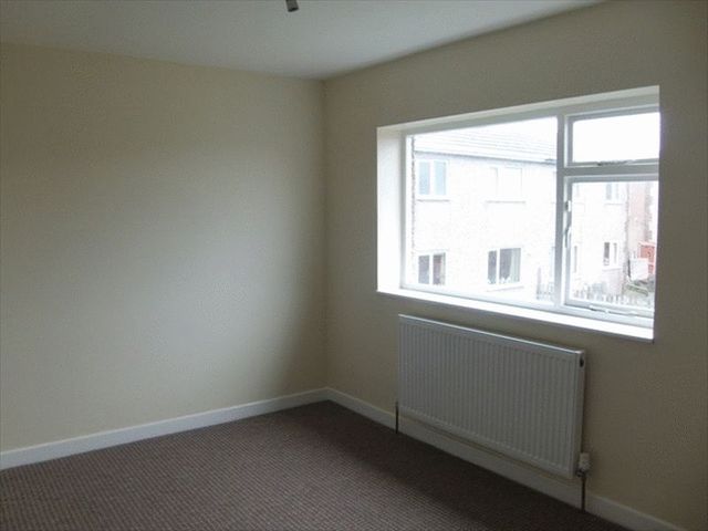  Image of 3 Bedroom Semi-Detached  To Rent at Kirkstone Avenue  Huddersfield, HD5 9EL