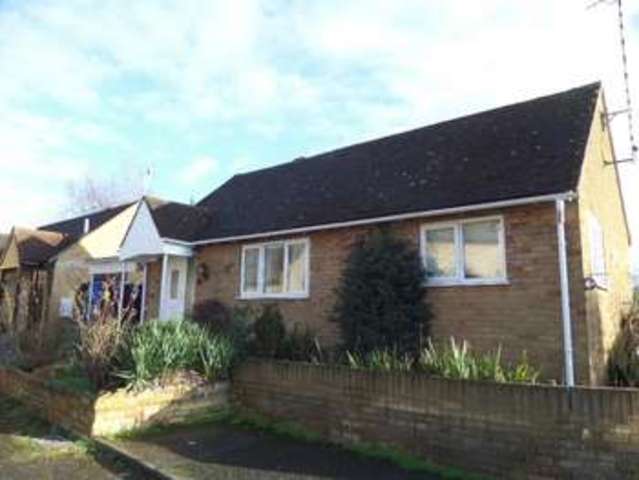  Image of 3 Bedroom Bungalow  To Rent at Newport Pagnell, MK16 9PQ