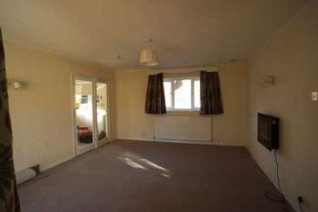  Image of 3 Bedroom Bungalow  To Rent at Newport Pagnell, MK16 9PQ