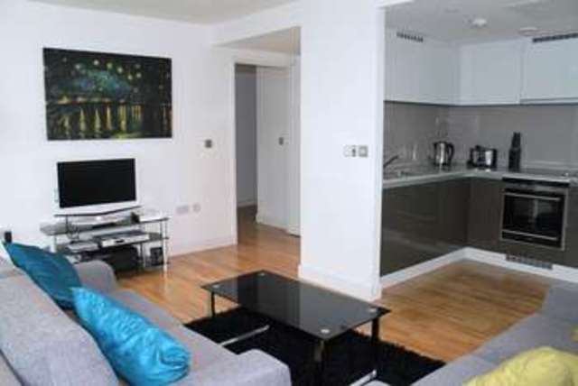  Image of 2 Bedroom Flat  For Sale at 24 Marsh Wall  Canary Wharf, E14 9DB