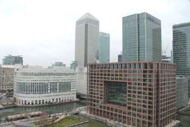  Image of 2 Bedroom Flat  For Sale at 24 Marsh Wall  Canary Wharf, E14 9DB