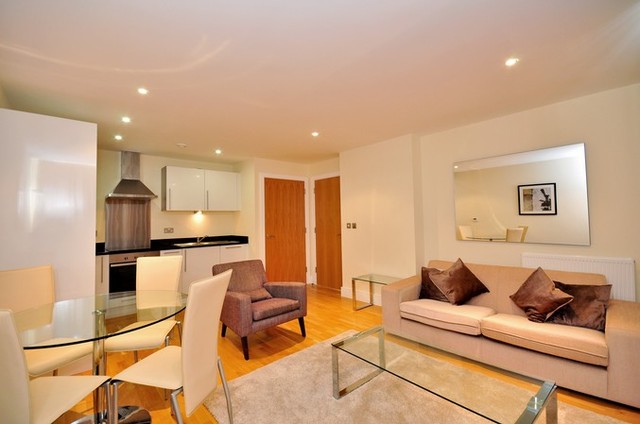  Image of 1 Bedroom Flat  To Rent at Cobalt Point  Canary Wharf, E14 9JU