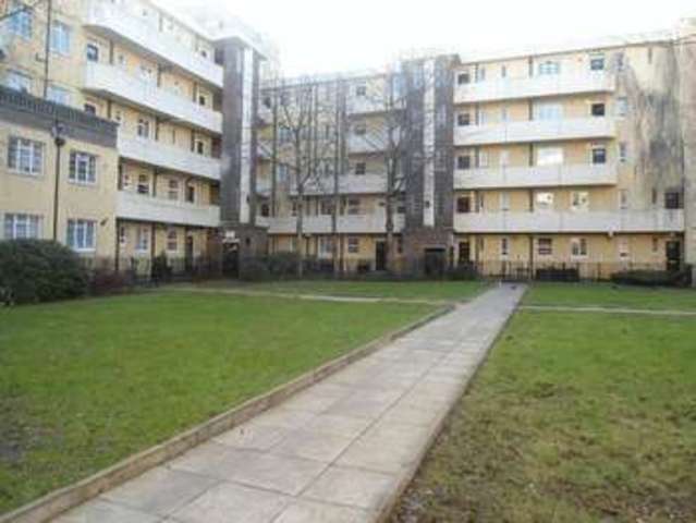  Image of 3 Bedroom Flat  For Sale at Arbour Square  London, E1 0PP
