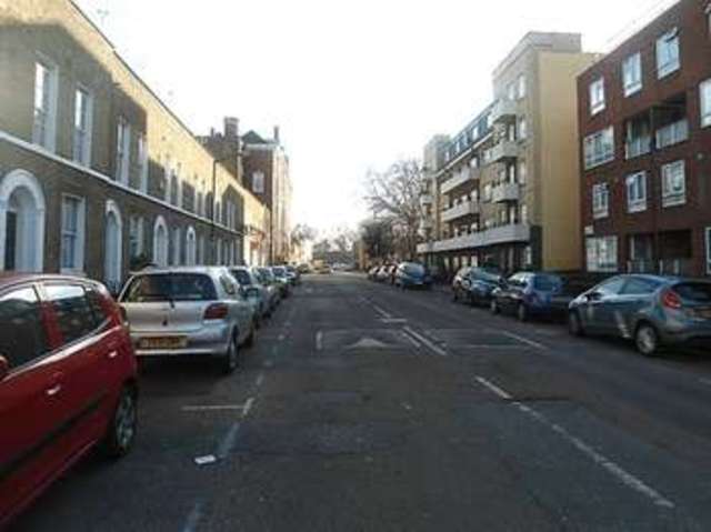  Image of 3 Bedroom Flat  For Sale at Arbour Square  London, E1 0PP