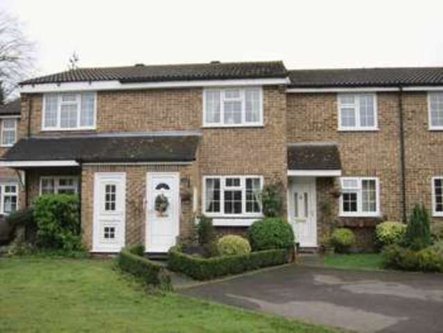 Image of 2 Bedroom Terraced  To Rent at Larksfield Englefield Green Egham, TW20 0RD