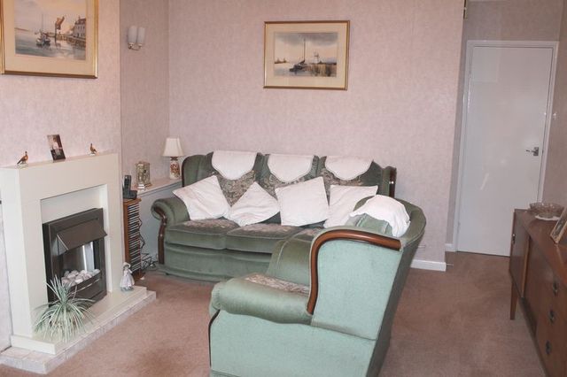  Image of 2 Bedroom Detached  For Sale at Leacroft  Staines-Upon-Thames, TW18 4PB