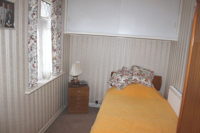  Image of 2 Bedroom Detached  For Sale at Leacroft  Staines-Upon-Thames, TW18 4PB