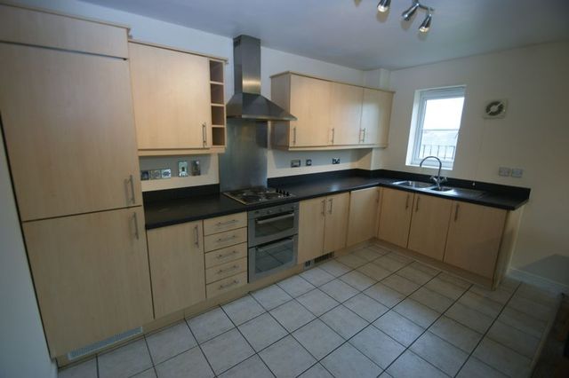  Image of 1 Bedroom Flat  To Rent at Ledger Walk Carrington Point Nottingham, NG5 1QU
