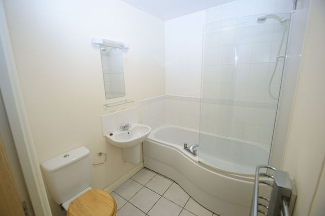  Image of 1 Bedroom Flat  To Rent at Ledger Walk Carrington Point Nottingham, NG5 1QU
