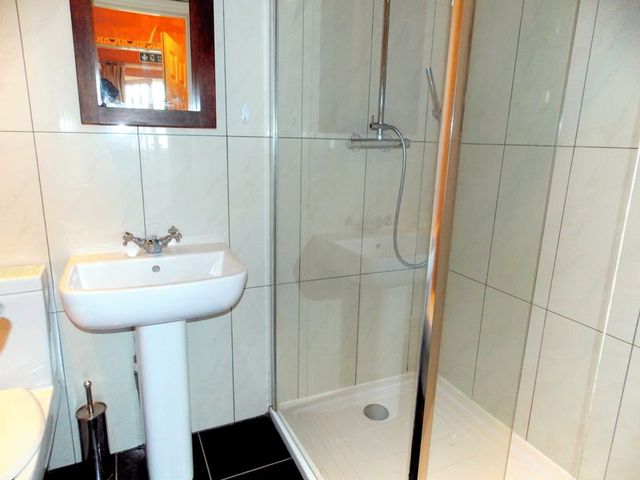  Image of 5 Bedroom Semi-Detached  To Rent at Lees Road  Uxbridge, UB8 3AT