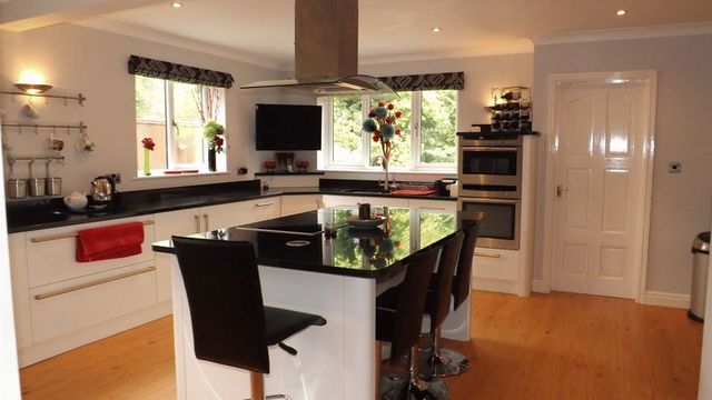  Image of 5 Bedroom Detached  To Rent at Leven Road  Yarm, TS15 9EY