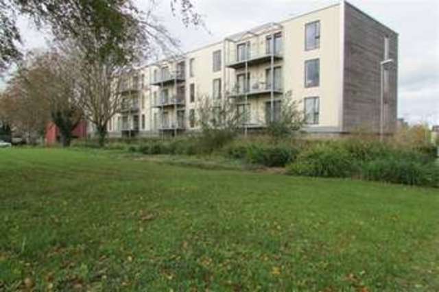  Image of 2 Bedroom Flat  For Sale at Street, BA16 0FX