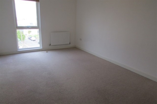  Image of 2 Bedroom Flat  For Sale at Street, BA16 0FX