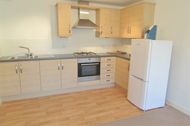  Image of 2 Bedroom Flat  For Sale at Street, BA16 0FX