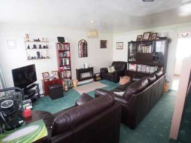  Image of 3 Bedroom Terraced  For Sale at Chapel-en-le-Frith  High Peak, SK23 9TX