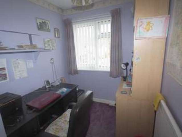  Image of 3 Bedroom Terraced  For Sale at Chapel-en-le-Frith  High Peak, SK23 9TX
