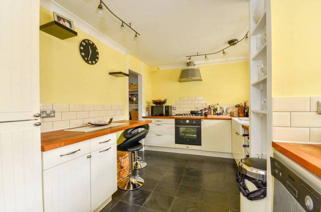  Image of 2 Bedroom Maisonette  For Sale at Littlestone Close  Beckenham, BR3 1UE