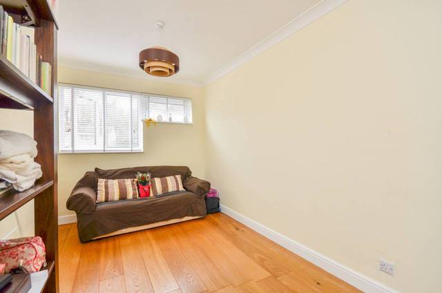  Image of 2 Bedroom Maisonette  For Sale at Littlestone Close  Beckenham, BR3 1UE
