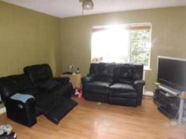  Image of 1 Bedroom Maisonette  For Sale at Northampton Northamptonshire Dallington, NN5 7DT