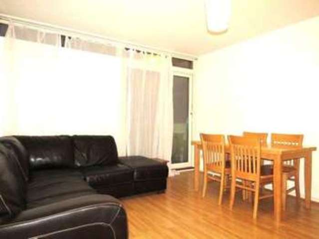  Image of 2 Bedroom Apartment  To Rent at Middlesex Street  Greater London, E1 7EB