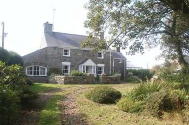  Image of 3 Bedroom Detached  For Sale at Llanrhyddlad, Holyhead, LL65 4BL