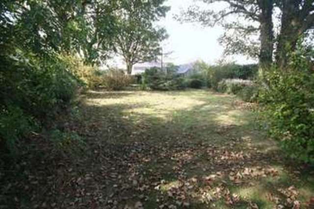  Image of 3 Bedroom Detached  For Sale at Llanrhyddlad, Holyhead, LL65 4BL