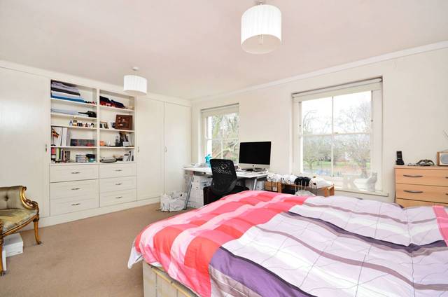  Image of 2 Bedroom Flat  To Rent at London Fields  London Fields, E8 3SA