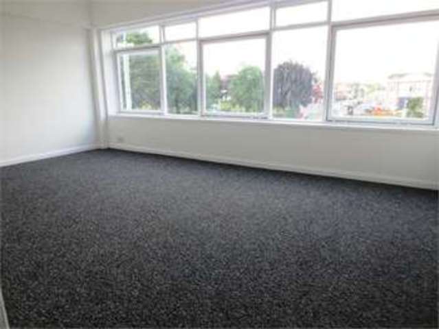  Image of 2 Bedroom Apartment  To Rent at London Road Hadleigh Hadleigh, SS7 2DE