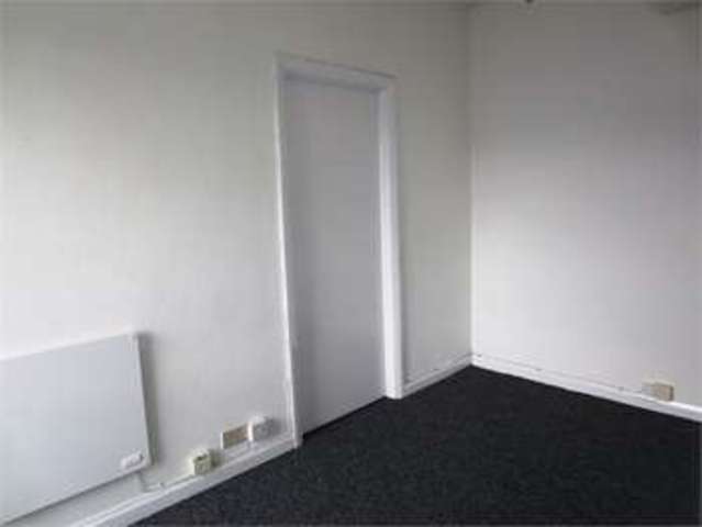  Image of 2 Bedroom Apartment  To Rent at London Road Hadleigh Hadleigh, SS7 2DE