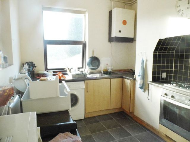  Image of 8 Bedroom Detached  For Sale at London Road  Newcastle, ST5 1LZ