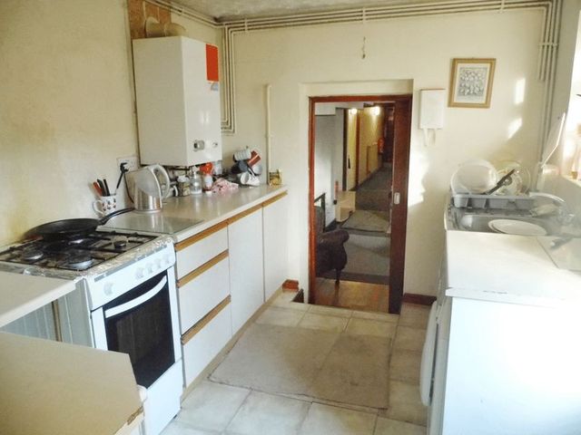  Image of 8 Bedroom Detached  For Sale at London Road  Newcastle, ST5 1LZ