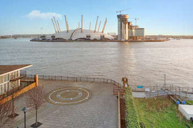  Image of 2 Bedroom Flat  For Sale at 10 Prime Meridian Walk  Canary Wharf, E14 2DT