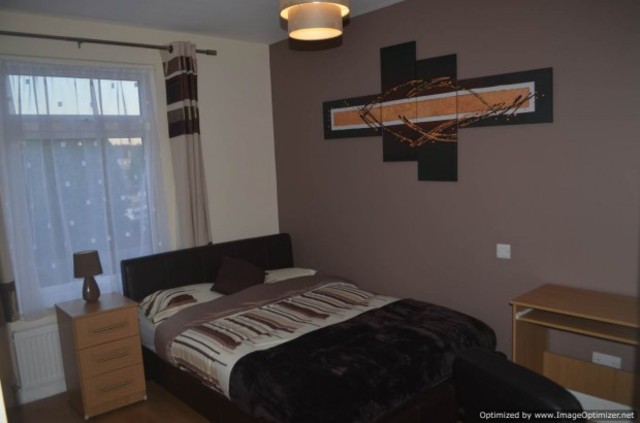  Image of 1 Bedroom House Share  To Rent at Lonsdale Avenue  Wembley, HA9 7EJ